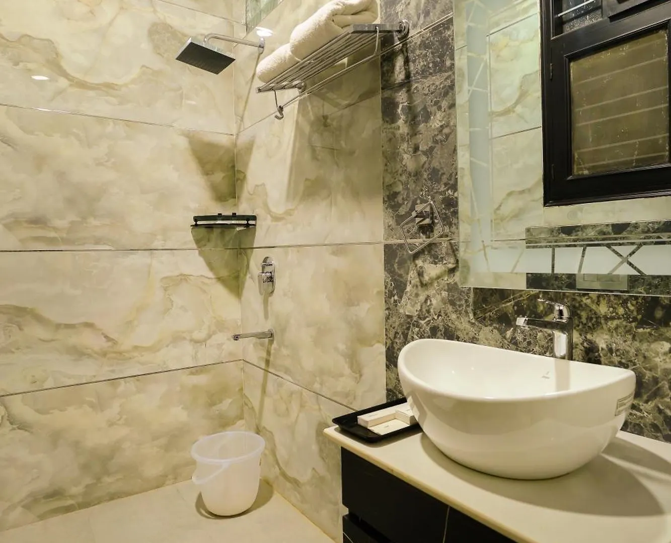 Opo Essential Hotel Gurgaon