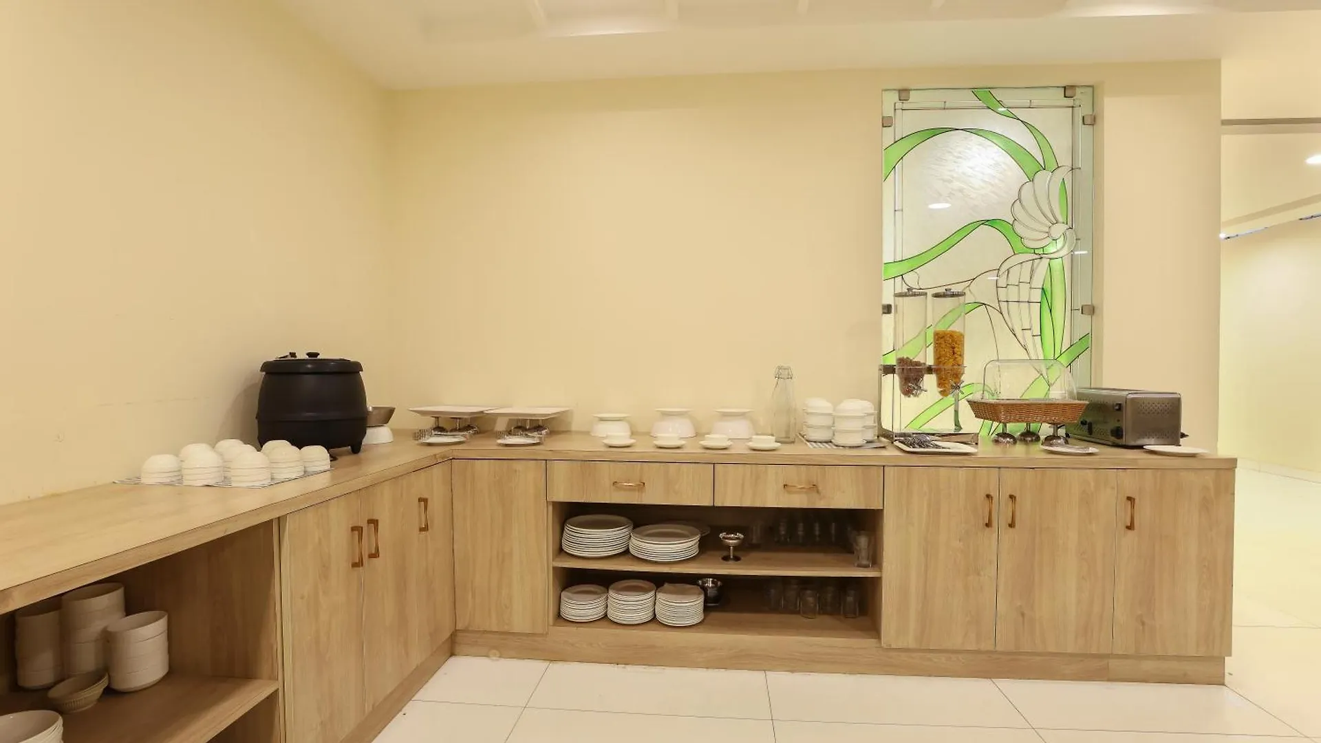 Opo Essential Hotel Gurgaon