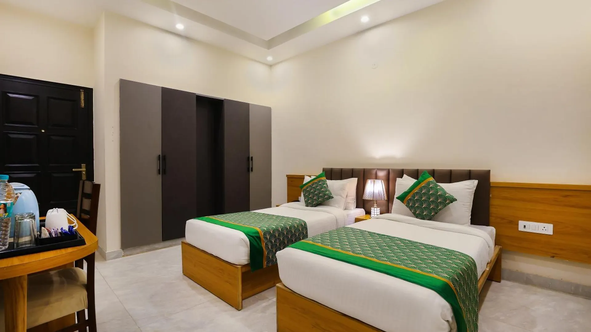 Opo Essential Hotel Gurgaon