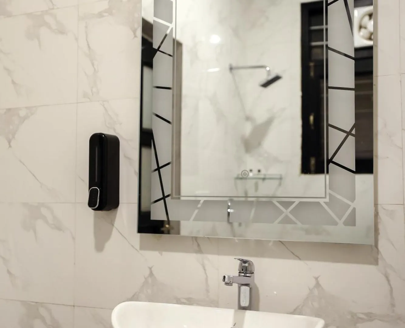 Opo Essential Hotel Gurgaon