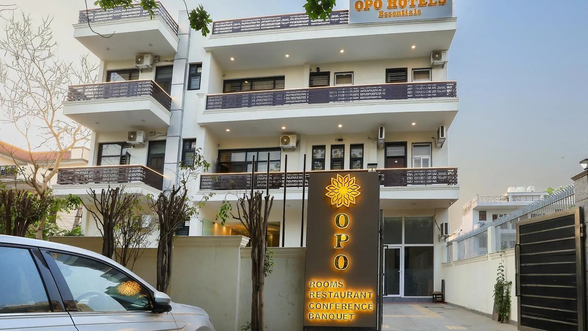Opo Essential Hotel Gurgaon