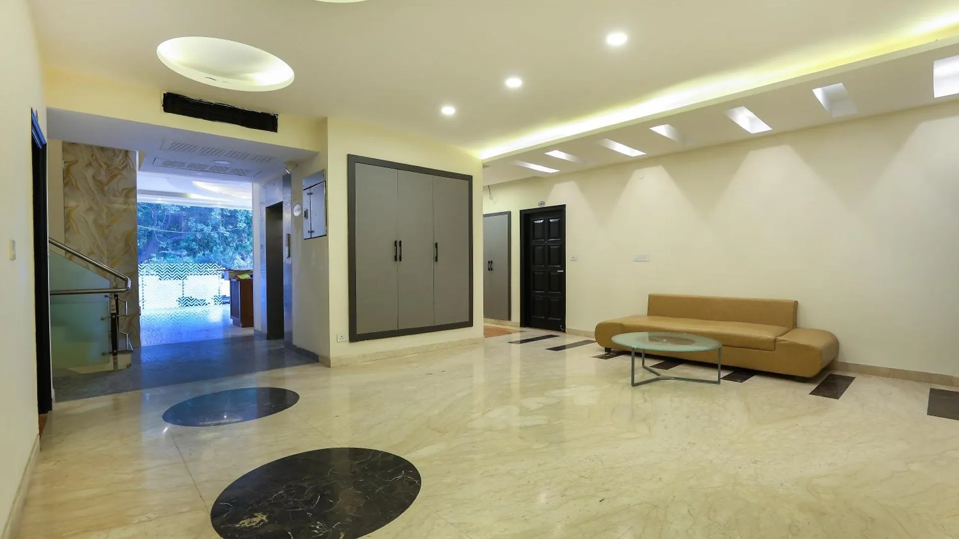 Opo Essential Hotel Gurgaon 3*,
