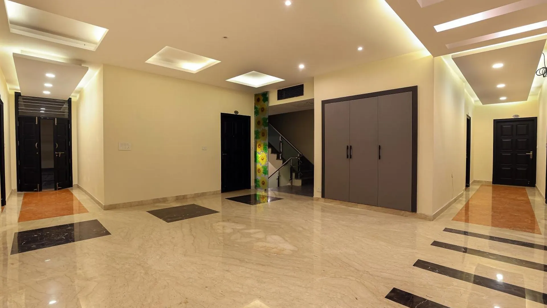Opo Essential Hotel Gurgaon 3*,  India