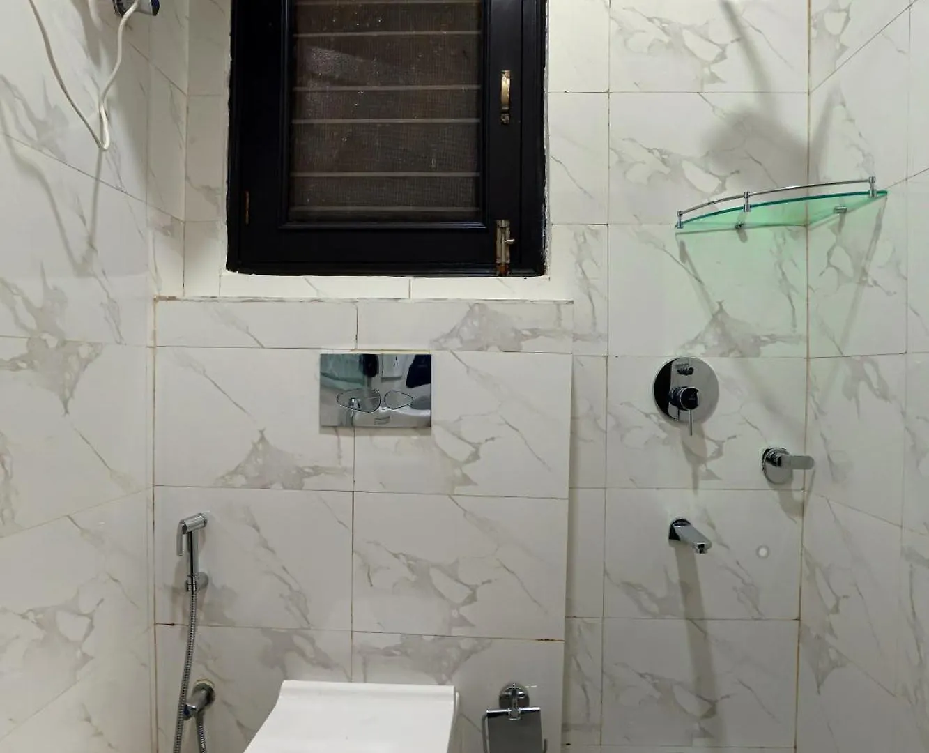 Opo Essential Hotel Gurgaon