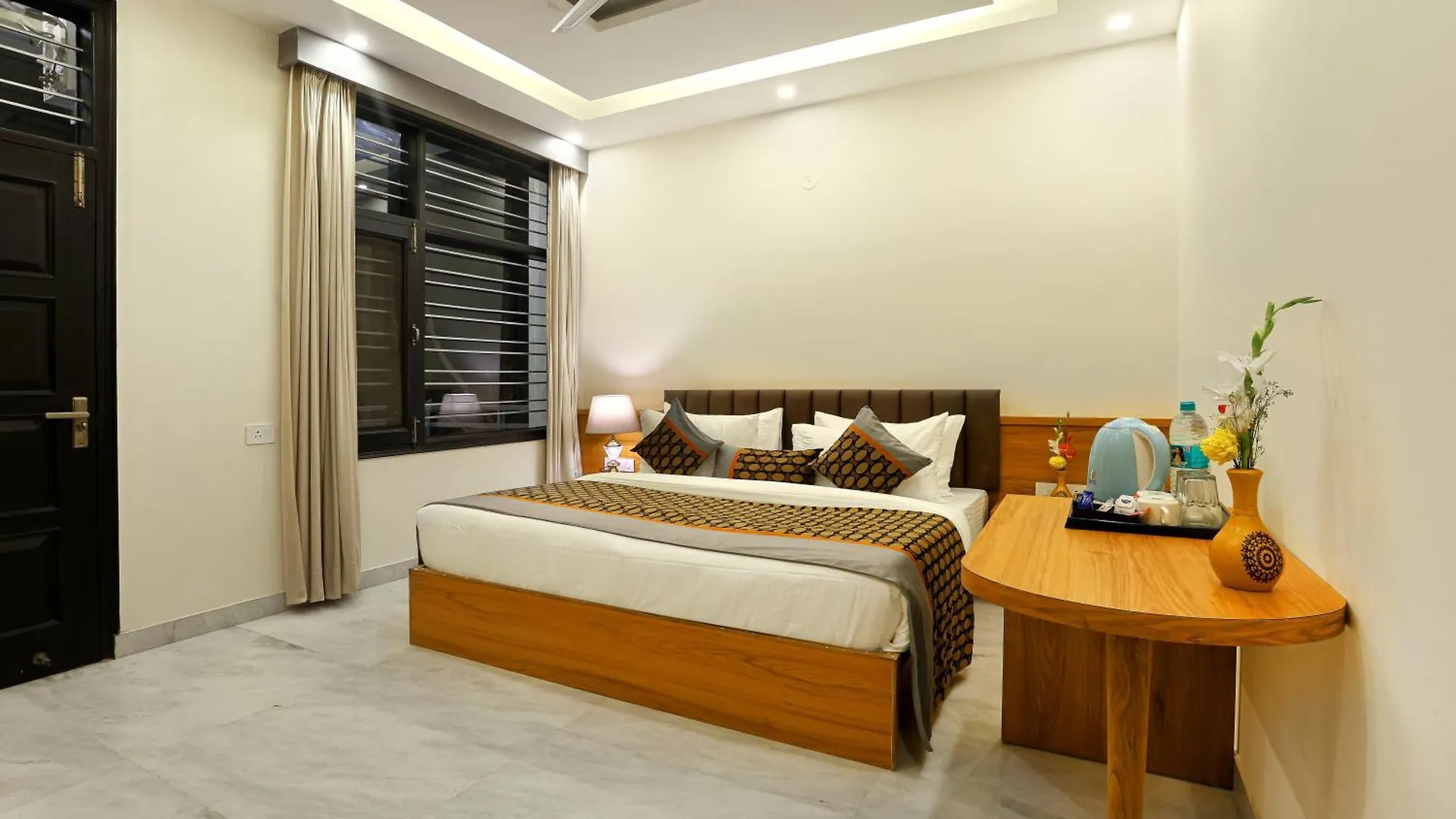 Opo Essential Hotel Gurgaon