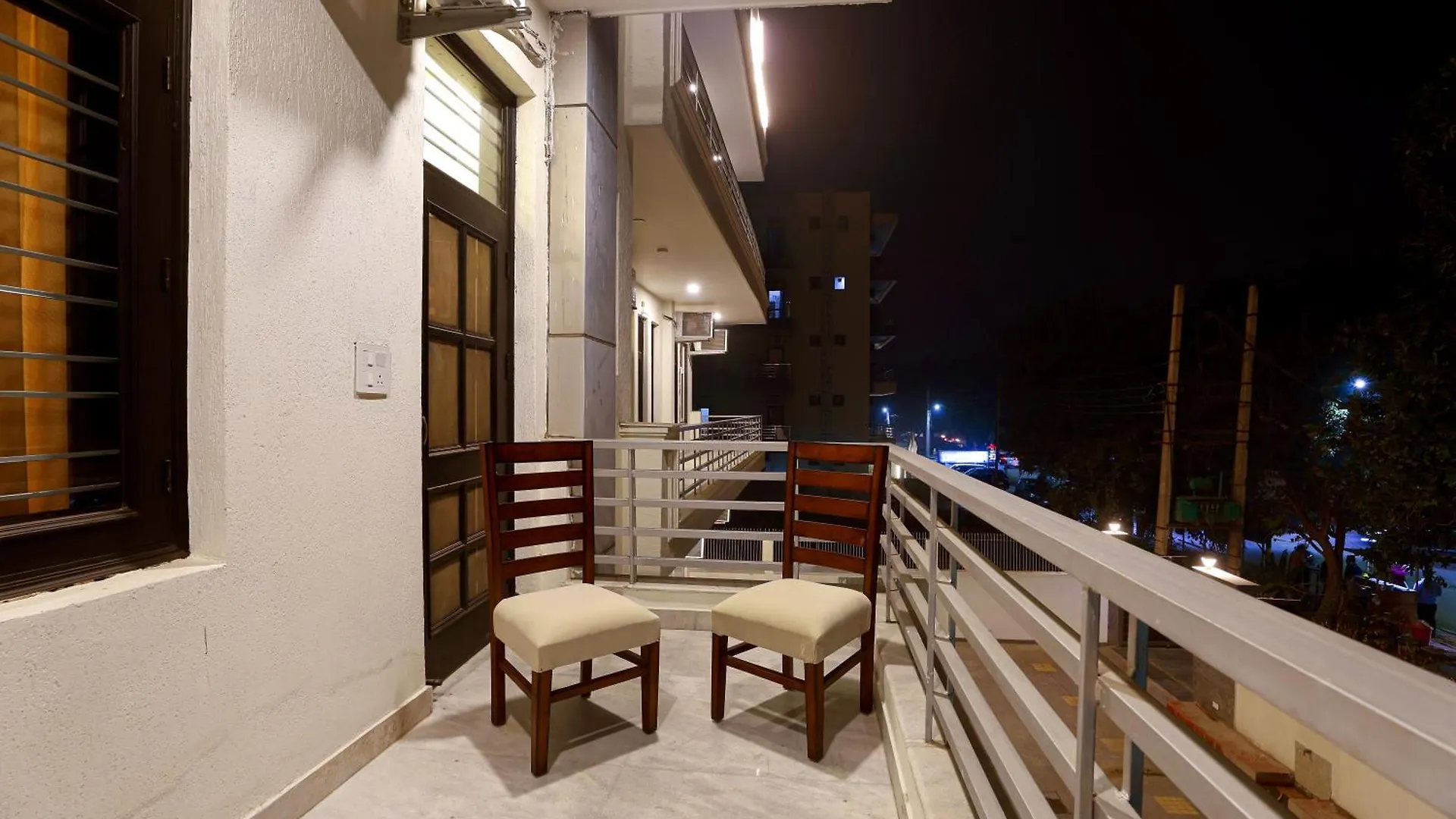 Opo Essential Hotel Gurgaon