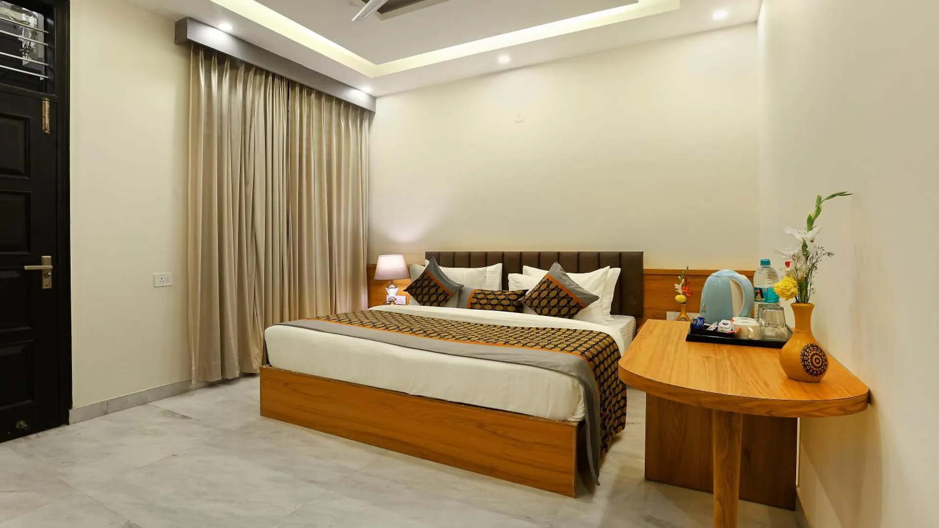 Opo Essential Hotel Gurgaon 3*,  India