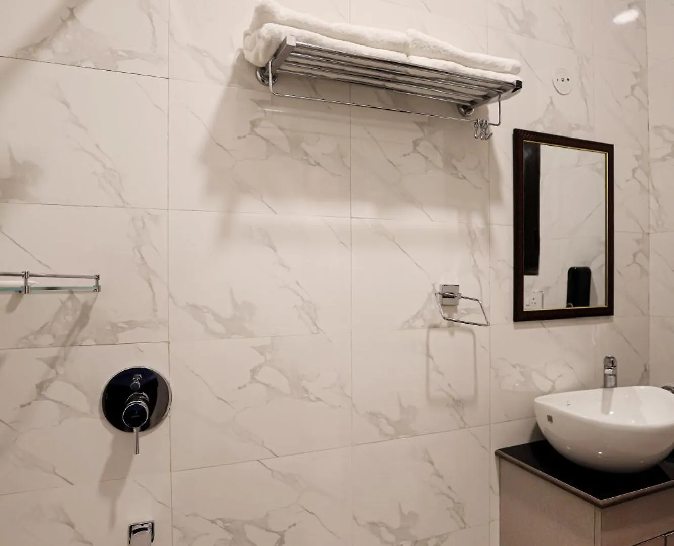Opo Essential Hotel Gurgaon